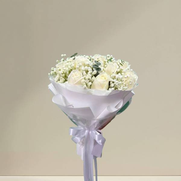 ช่อดอกไม้ (White rose )กุหลาบขาวห่อทรงกลมน่ารักๆ