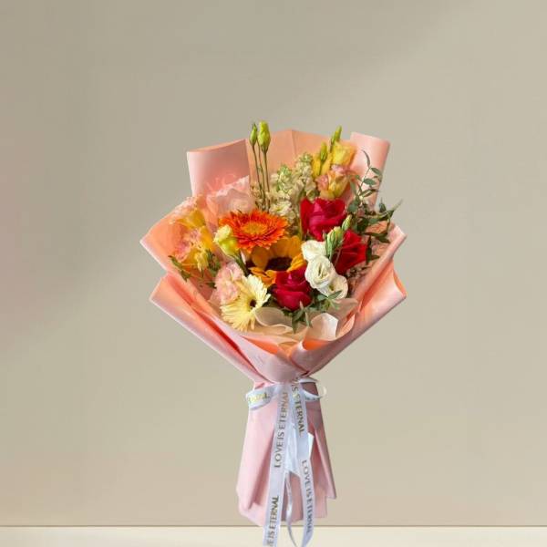 ช่อดอกไม้หลากหลายชนิด  สื่อถึงความสดใสในทุกๆวัน