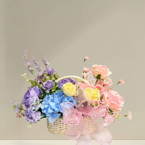 กระเช้าดอกไม้ประดิษฐ์ (Flower basket)