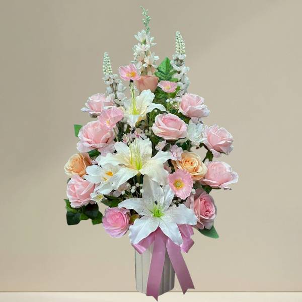 แจกันดอกไม้ประดิษฐ์