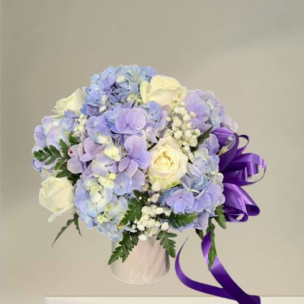 แจกันดอกไม้สด (Fresh flower vase)