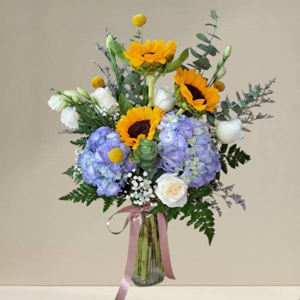 แจกันดอกไม้สด (Fresh flower vase)