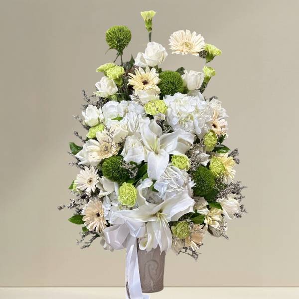 แจกันดอกไม้สด (Fresh flower vase)