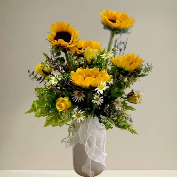 แจกันดอกไม้สด (Fresh flower vase)