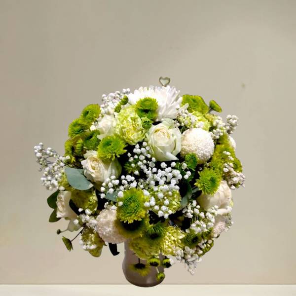 แจกันดอกไม้สด (Fresh flower vase)