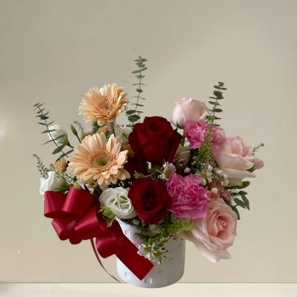 แจกันดอกไม้สด (Fresh flower vase)