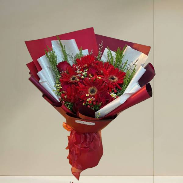 ช่อดอกไม้ (Red gerbera)เยอบีร่า สีแดง