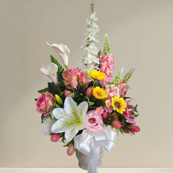 แจกันดอกไม้ประดิษฐ์