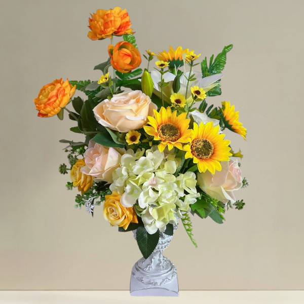 แจกันดอกไม้ประดิษฐ์