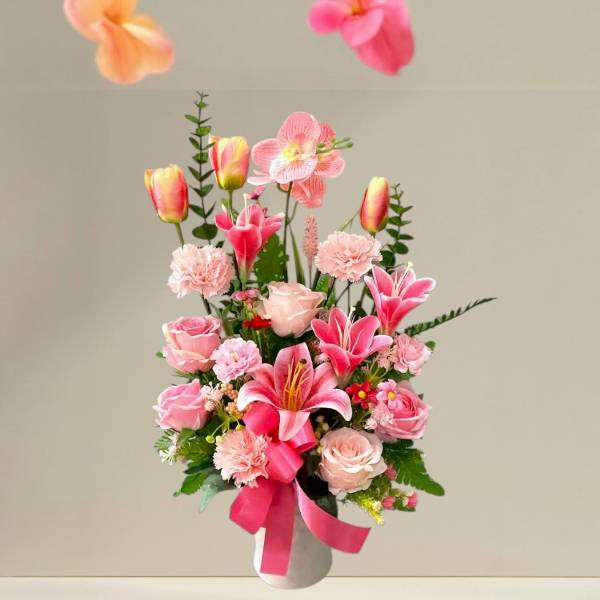 แจกันดอกไม้ประดิษฐ์